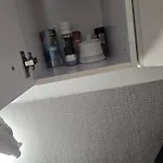 Mit 4 Betten, Bad, Wc, Kueche Und Balkon